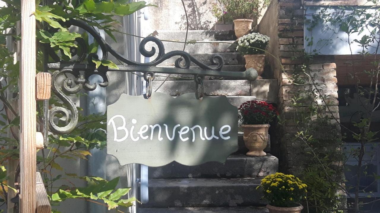 Chambres d'Hôtes des Gens Heureux Saint-Hippolyte-du-Fort Exterior foto