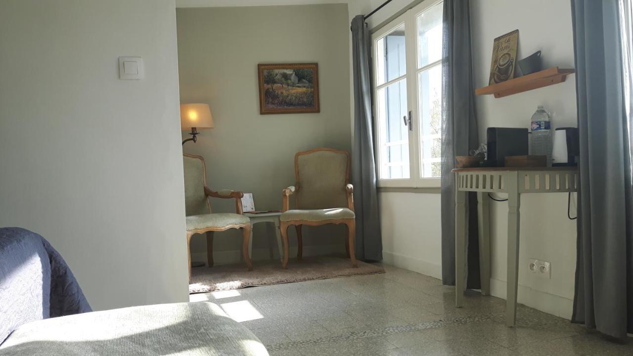Chambres d'Hôtes des Gens Heureux Saint-Hippolyte-du-Fort Exterior foto